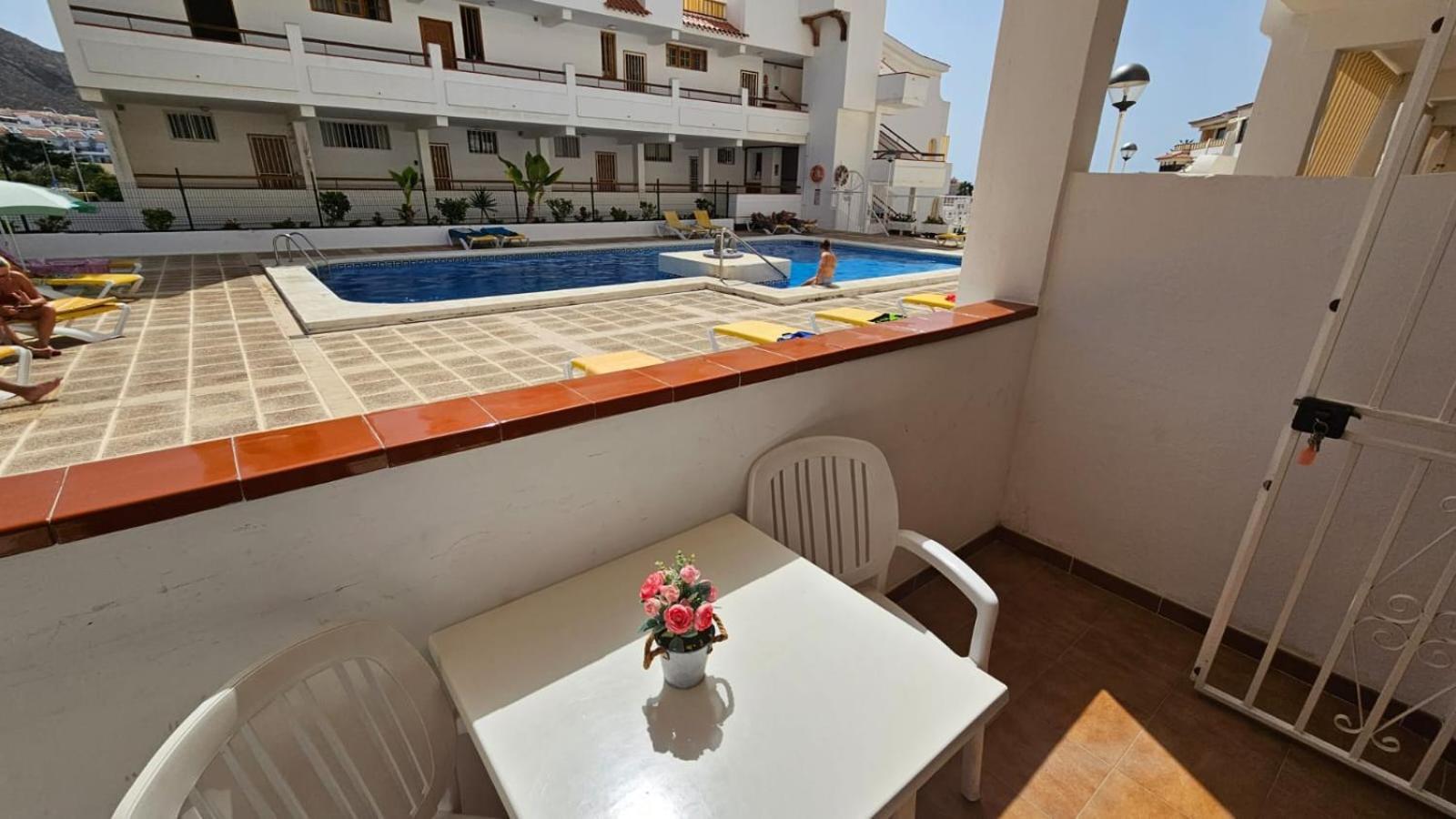 Parque Margarita, Terraza Vista Piscina Appartement Los Cristianos  Buitenkant foto